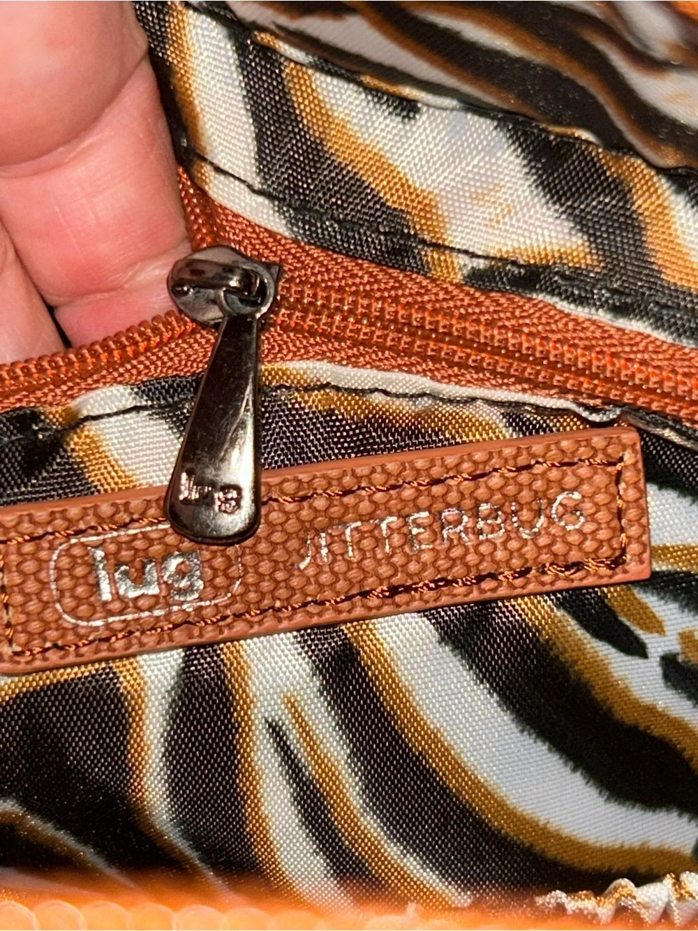 Lug Jitterbug Matte Luxe VL Purse Bag